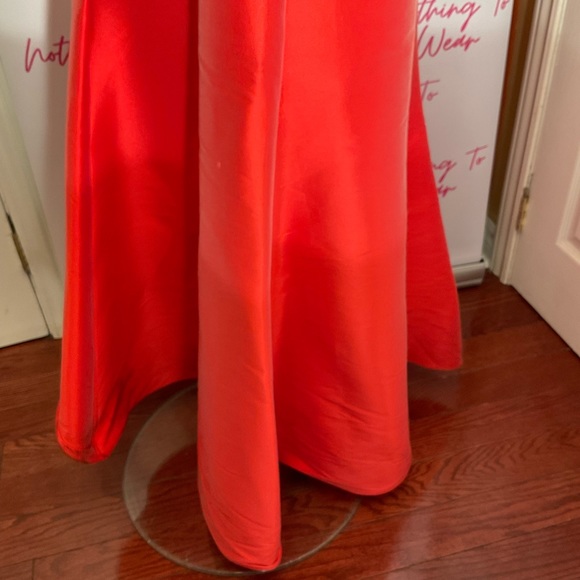 Ball gown from the Sachin & Babin Noir Collection Size 12 - Picture 10 of 16